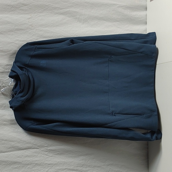 The North Face Hoodie - Picture 1 of 9